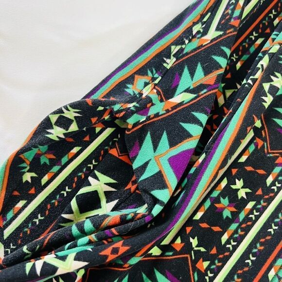 LulaRoe Leggings Aztec Colorful Black Red Purple Blue 0653 - Picture 4 of 7